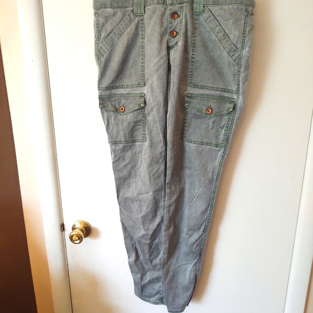Olive green cargo style skinny jeans